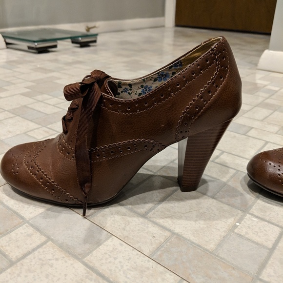 oxford heels payless